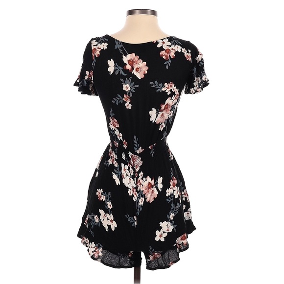 AEO Self-Tie Black Floral Romper - Picture 4 of 6